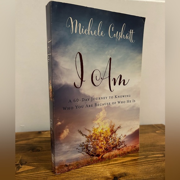 Other - I Am by Michelle Cushatt - Paperback Book